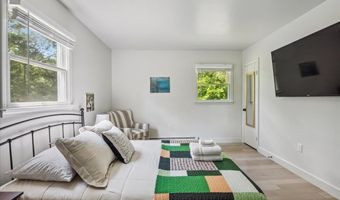 7 Grassy Brook Rd, Brookline, VT 05345