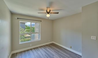 56 Kunihi Ln 323, Kahului, HI 96732
