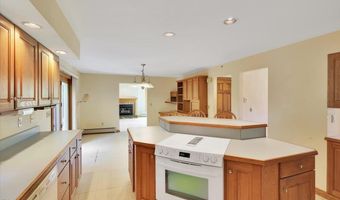 118 Stirling Pl, Burlington, VT 05408