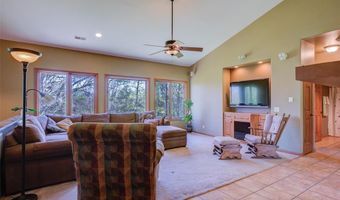 208 Augusta Village Pl, Augusta, MO 63332