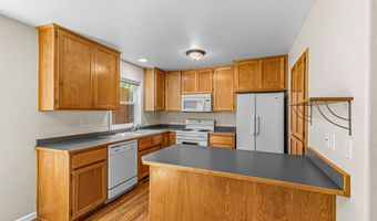 835 Blackberry Ln, Ashland, OR 97520
