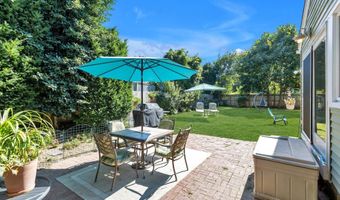 55 Bayside Ave, Amityville, NY 11701