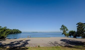 105 Oak 2 St, Bainbridge, GA 39819