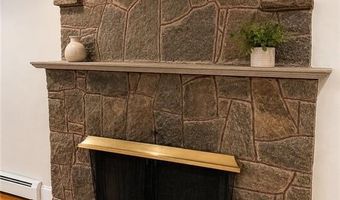 44 Pavilion Ave, Cranston, RI 02920