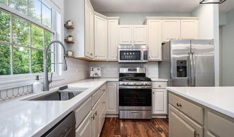 5404 Hartfield Ct SE, Ada, MI 49301