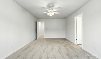 607 Santa Clara Dr, Asheville, NC 28806