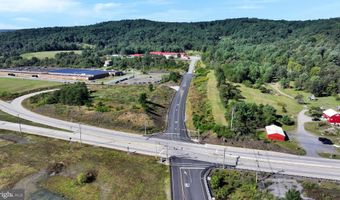 1942 PAPPY'S Ln, Orwigsburg, PA 17961