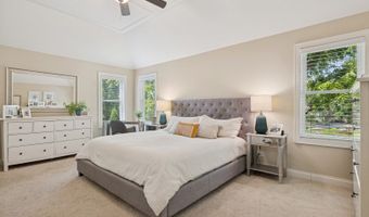 215 W Fremont St, Arlington Heights, IL 60004