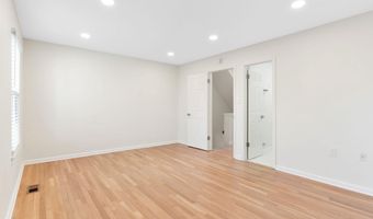 6630 MEDINAH Ln, Alexandria, VA 22312