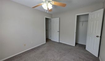1306 Cresent St, Bentonville, AR 72712