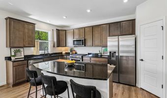 8 Liam Ct, Algonquin, IL 60102