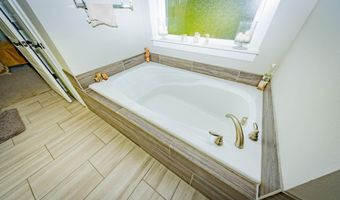 13017 Avilla Hills Cv, Alexander, AR 72002