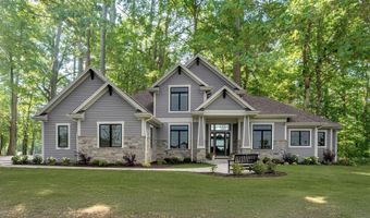 28 Granada Dr, Hot Springs Village, AR 71909