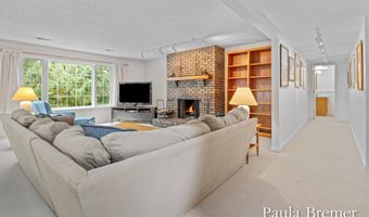 5429 Grand Valley Ct NE, Ada, MI 49301