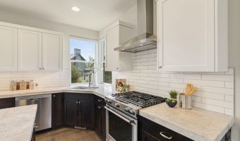 20693 SE Cougar Peak Dr, Bend, OR 97702