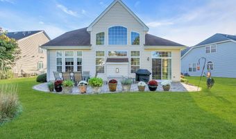9 Hingham Ln, Barnegat, NJ 08005