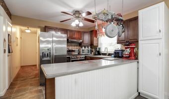 900 Anchor Ave, Beachwood, NJ 08722