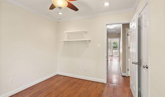 2345 S ROLFE St S, Arlington, VA 22202