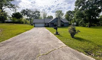 23 B St, Bay Springs, MS 39422