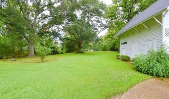 800 W Commerce St, Aberdeen, MS 39730