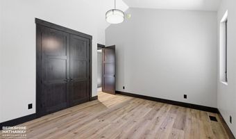 2301 Songbird Ct, Cody, WY 82414