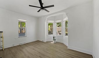 31 S NEW St, Dover, DE 19904
