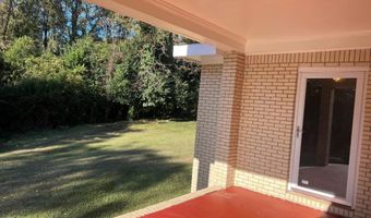 172 S Pine St, Batesburg, SC 29006