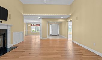 125 West Rd, Cumberland, RI 02864