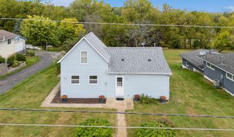 304 E Plum St, Anamosa, IA 52205