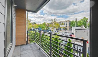 701 N HENRY St 206, Alexandria, VA 22314