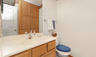 130 NW Georgetown Blvd 2, Ankeny, IA 50023