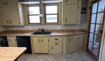 911 Pine St, Atlantic, IA 50022