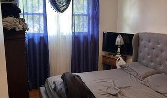 226 E WALNUT St, Allentown, PA 18109