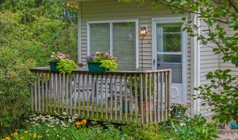 5429 Grand Valley Ct NE, Ada, MI 49301