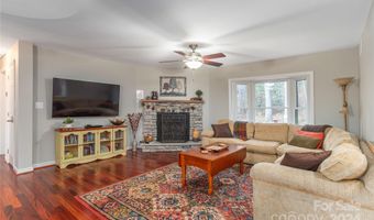 104 Mcelrath Rd, Arden, NC 28704