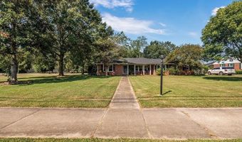 702 Presley St S, Atmore, AL 36502