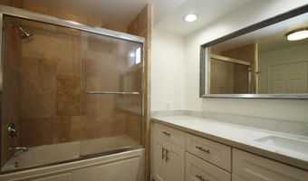 30484 Passageway Pl, Agoura Hills, CA 91301