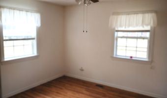 351 S 7th St S, Aurora, NC 27806