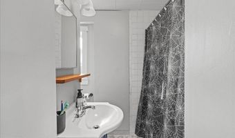 94 E BROWNING Rd, Bellmawr, NJ 08031