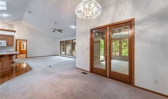 5 Ellesmere Ln, Bella Vista, AR 72714