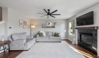 1209 10th Avenue Pl SE, Altoona, IA 50009