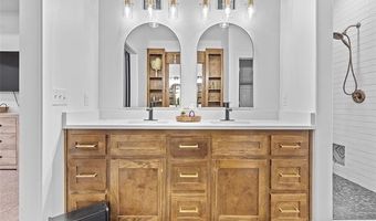1013 Prairie View Rd, Ardmore, OK 73401