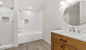 217 E Pointe Dr, Benton, LA 71006