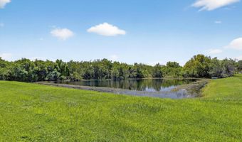 6903 Crestpoint Dr, Apollo Beach, FL 33572
