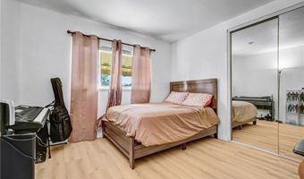 1341 S Pembrooke Ln, Anaheim, CA 92804