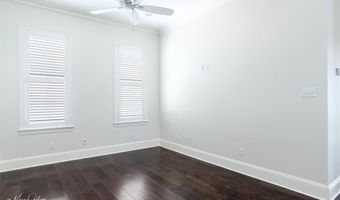228 Hollybrook Dr, Shreveport, LA 71106