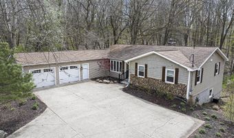 8134 Vergennes St SE, Ada, MI 49301