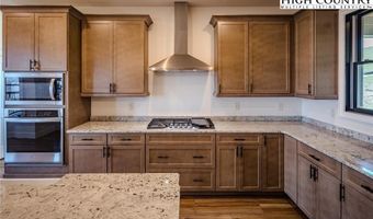 5141 Andy Hicks Rd, Banner Elk, NC 28604