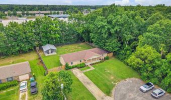 106 W Meadow Dr, Atmore, AL 36502