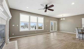 1323 N 158th Ct, Basehor, KS 66007